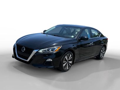 Used 2021 Nissan Altima 2.5 SV w/ SV Premium Package