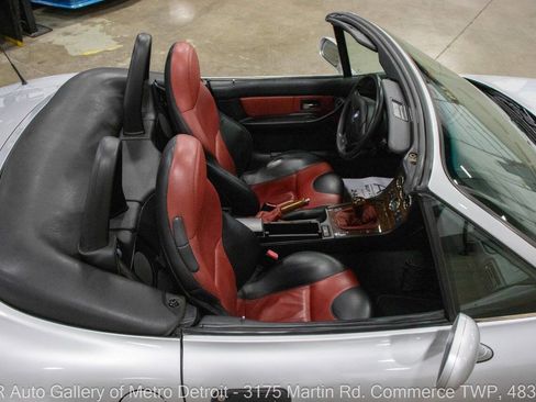 Used 2000 BMW Z3 2.5i image 15