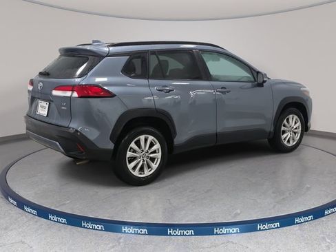 Certified 2024 Toyota Corolla Cross LE image 5