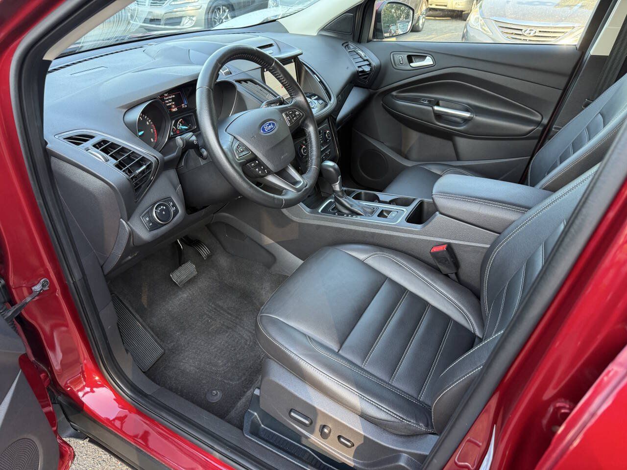 Used 2017 Ford Escape Titanium AWD/4WD image 8
