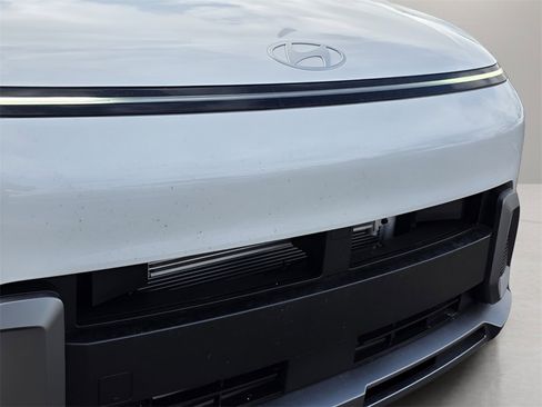 New 2026 Hyundai Kona SEL Premium image 9