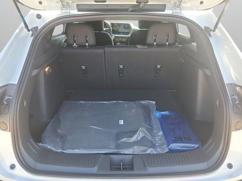 New 2026 Chevrolet Trax RS FWD image 11
