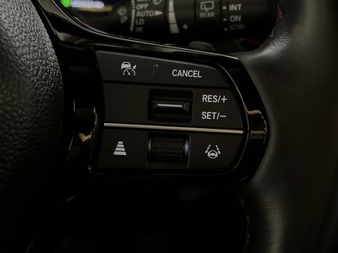 Used 2025 Honda Pilot Black Edition image 23