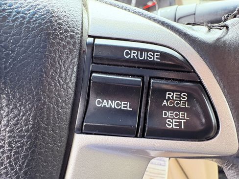 Used 2008 Honda Accord EX-L image 40