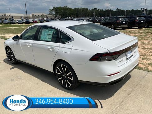 New 2026 Honda Accord Hybrid Touring image 4