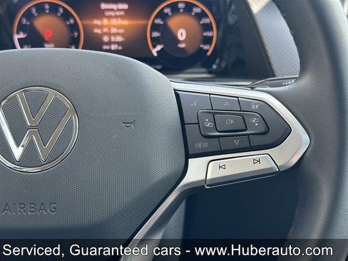 Used 2025 Volkswagen Atlas Peak Edition SE AWD/4WD image 31