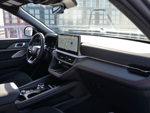 Used 2025 Ford Explorer ST w/ Sun And Sound Package image 16