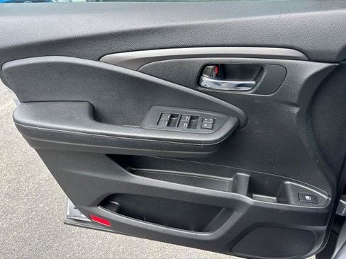 Used 2020 Honda Ridgeline RTL image 14