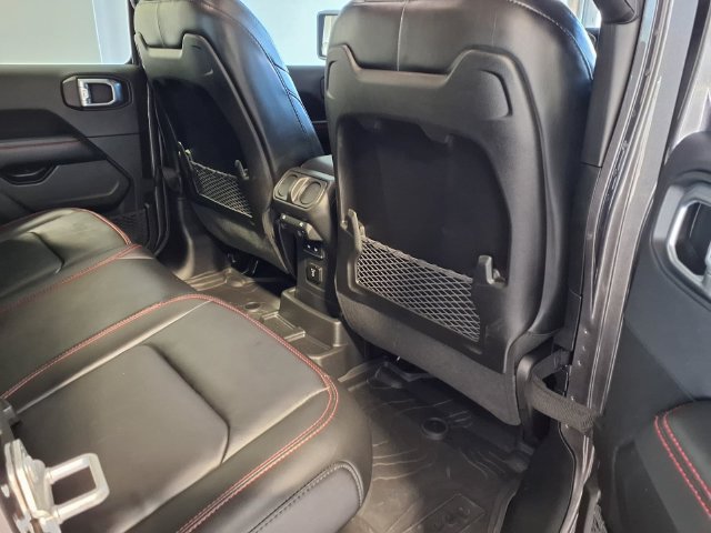 Used 2024 Jeep Wrangler Unlimited Rubicon w/ Convenience Group AWD/4WD image 19
