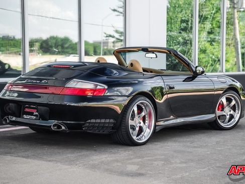 Used 2004 Porsche 911 Carrera 4S AWD/4WD image 38