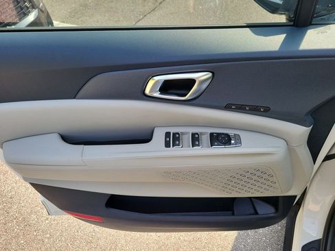 New 2026 Kia Carnival EX FWD image 20