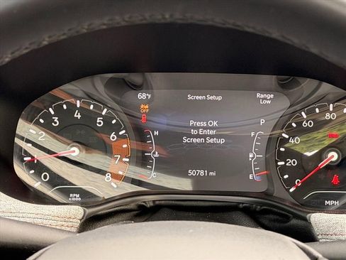 Used 2022 Jeep Compass Latitude w/ Sun and Sound Group AWD/4WD image 19