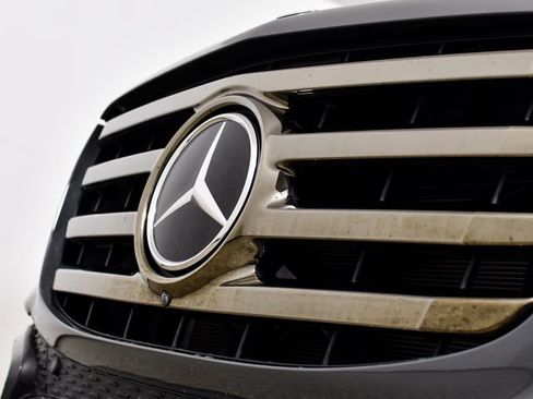 Certified 2025 Mercedes-Benz GLS 580 4MATIC image 9