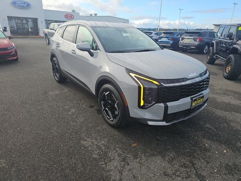 New 2026 Kia Sportage EX image 7