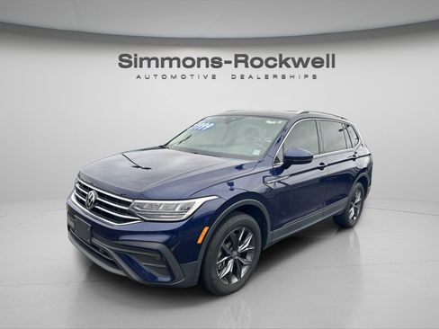 Used 2022 Volkswagen Tiguan SE image 14