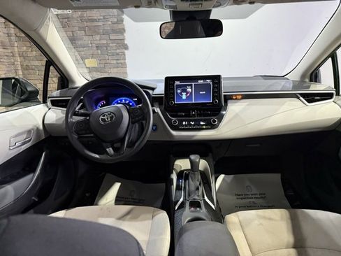 Used 2021 Toyota Corolla LE image 26
