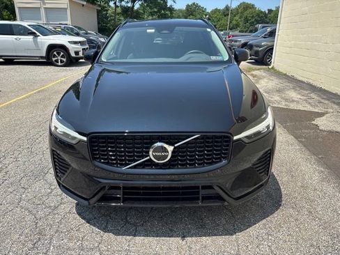 Used 2025 Volvo XC60 B5 Plus w/ Protection Package Premier AWD/4WD image 10