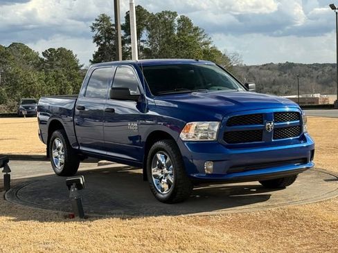 Used 2019 RAM 1500 Express w/ Express Value Package AWD/4WD image 8