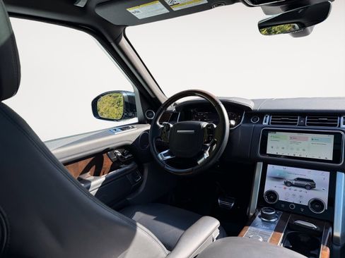 Used 2022 Land Rover Range Rover Westminster Edition image 14