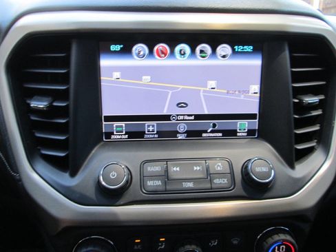 Used 2017 GMC Acadia Denali w/ Technology Package FWD image 7