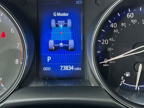 Used 2018 Toyota C-HR XLE FWD image 8