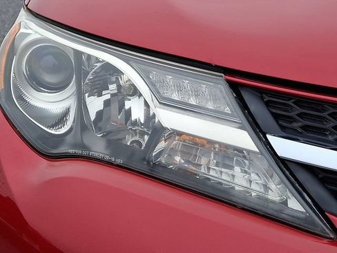 Used 2014 Toyota RAV4 XLE AWD/4WD image 9