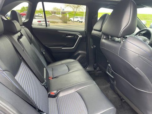 Used 2019 Toyota RAV4 XSE AWD/4WD image 7