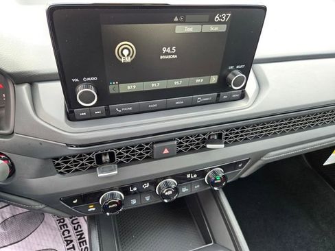 New 2025 Honda Accord SE image 11