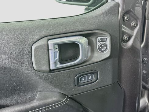 Used 2021 Jeep Wrangler Unlimited Sahara AWD/4WD image 24