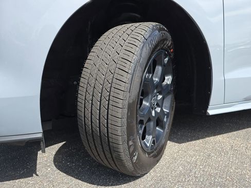Certified 2025 Toyota Sienna XLE Woodland Edition AWD/4WD image 37