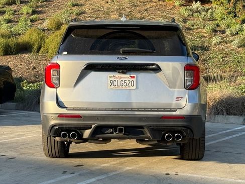 Used 2020 Ford Explorer ST w/ ST Street Pack image 7