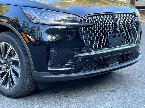 New 2026 Lincoln Aviator Premiere Sport Utility image 2