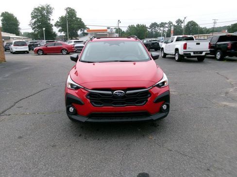 Used 2025 Subaru Crosstrek 2.5i Premium AWD/4WD image 3