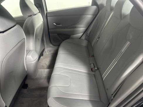 Used 2023 Hyundai Elantra SEL w/ Preferred Accessory Package image 32