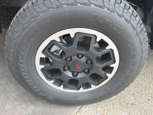 New 2026 Toyota Tacoma TRD Off-Road image 8