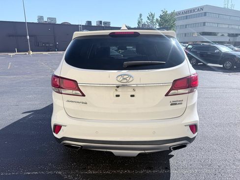 Used 2018 Hyundai Santa Fe Limited AWD/4WD image 5