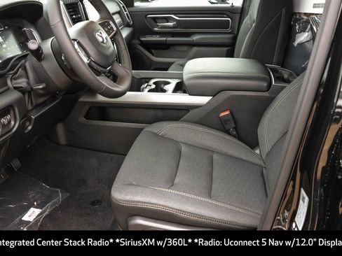 New 2026 RAM 1500 4x4 Crew Cab image 5