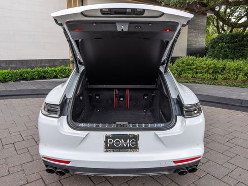 Used 2023 Porsche Panamera GTS AWD/4WD image 15