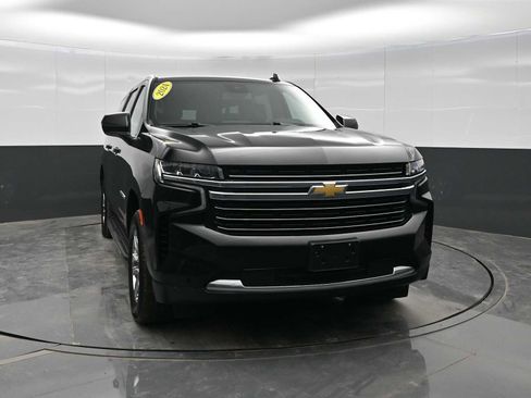 Used 2024 Chevrolet Suburban LT image 3