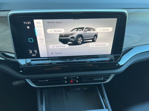New 2026 Volkswagen Atlas SE FWD image 23