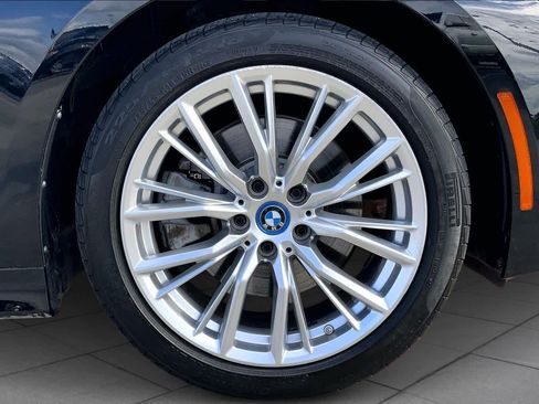 Used 2023 BMW 330e w/ Premium Package image 10