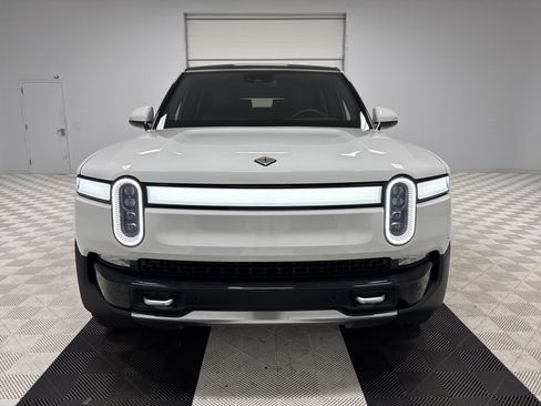 Used 2024 Rivian R1S Adventure AWD/4WD image 8