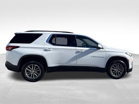 Used 2023 Chevrolet Traverse LT AWD/4WD image 6