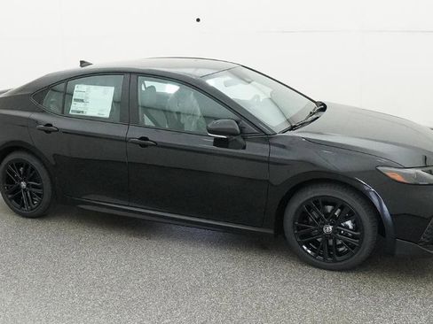 New 2026 Toyota Camry SE FWD image 41