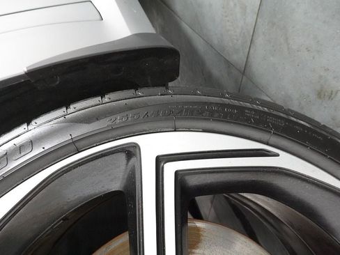 Used 2024 Kia EV6 GT image 38