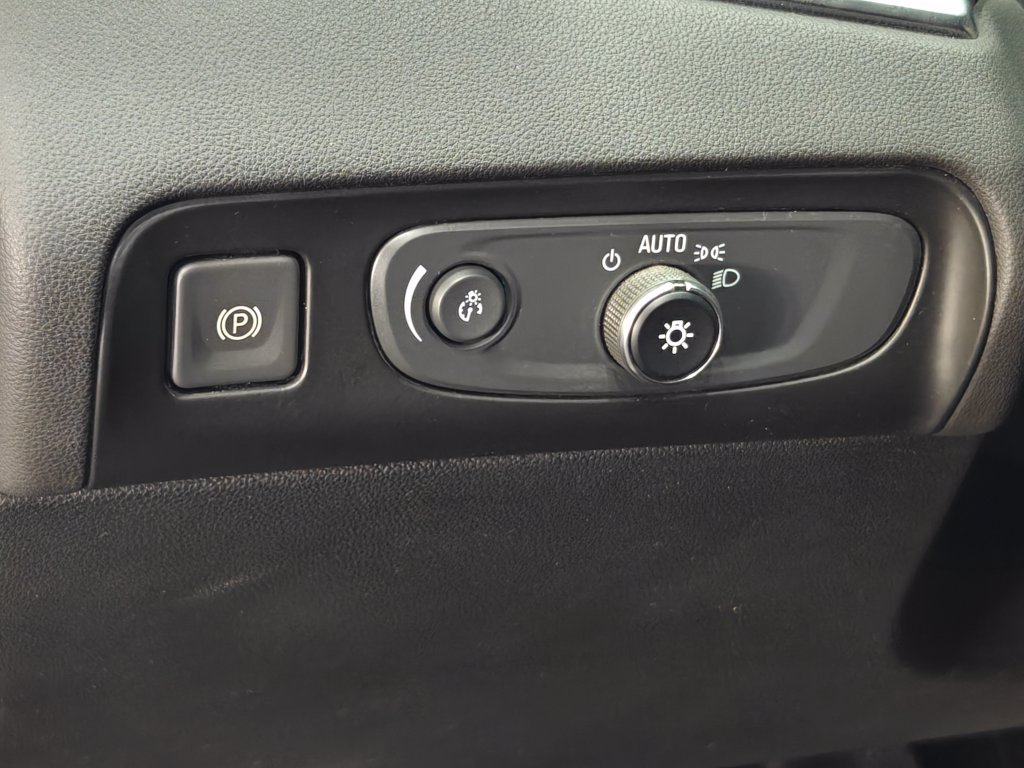 Used 2018 Buick Enclave Avenir w/ Avenir Technology Package AWD/4WD image 51