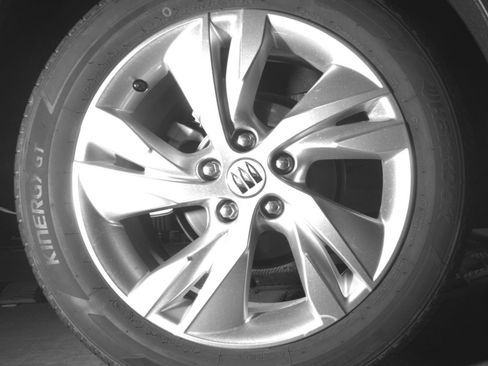 Used 2025 Buick Encore GX Preferred AWD/4WD image 18