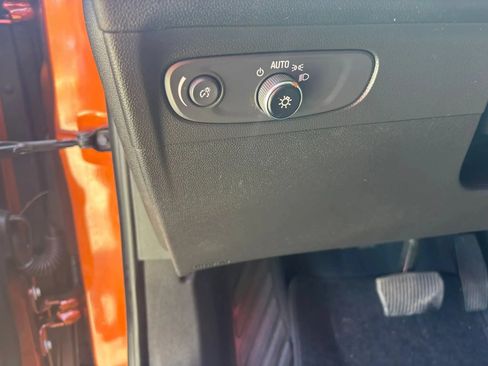 Used 2021 Buick Envision Preferred FWD image 9