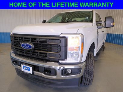 New 2025 Ford F250 XL w/ XL Chrome Package