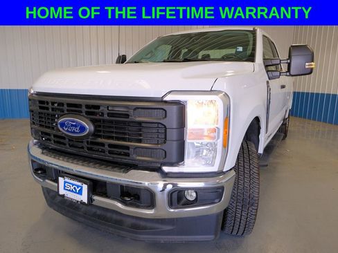 New 2025 Ford F250 XL w/ XL Chrome Package image 1
